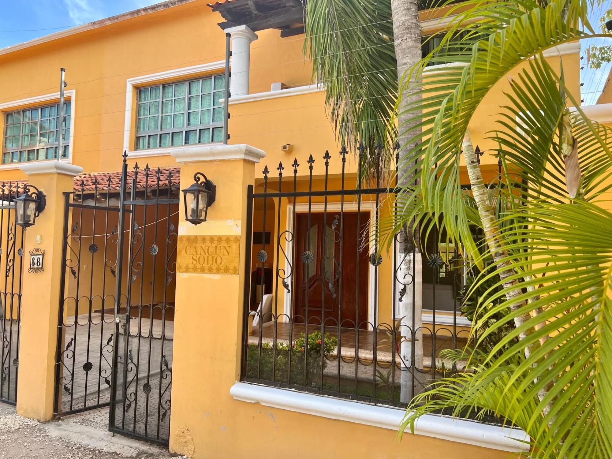 Cancun-Soho Luaran gambar